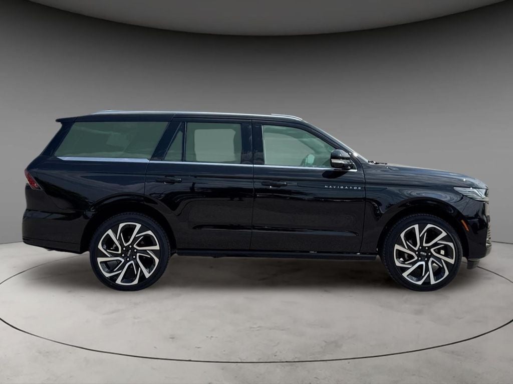 2027 Lincoln Navigator Black Label