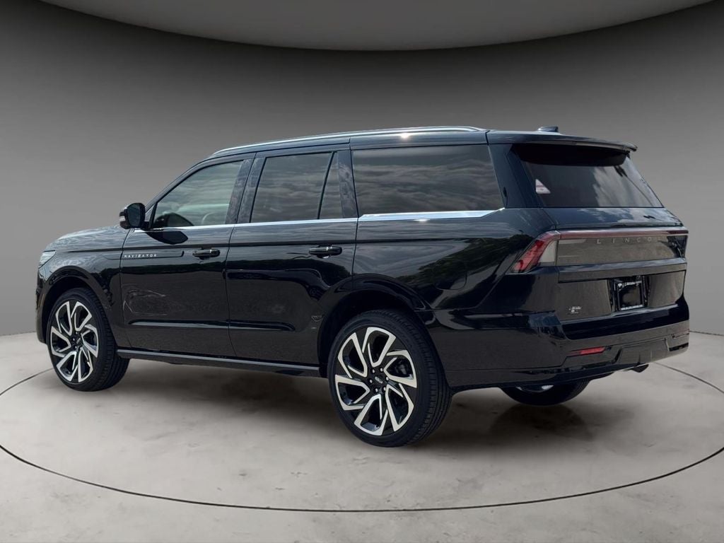 2027 Lincoln Navigator Black Label