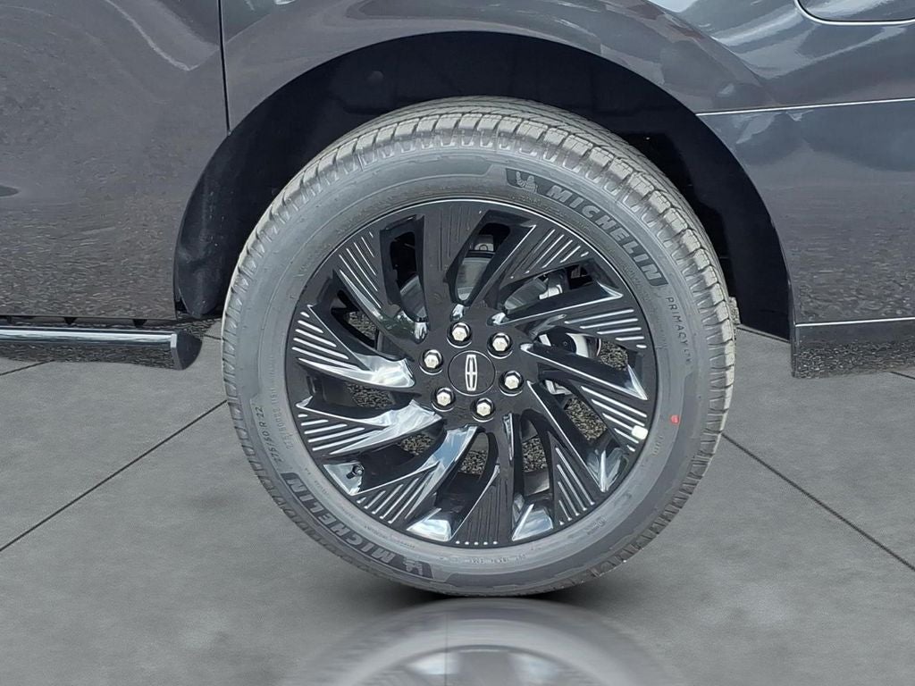 2027 Lincoln Navigator L Reserve