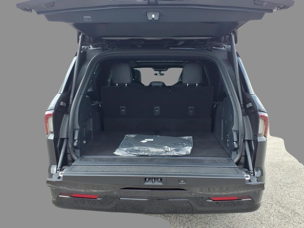 2027 Lincoln Navigator L Reserve