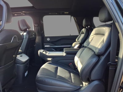 2025 Lincoln Navigator L Reserve