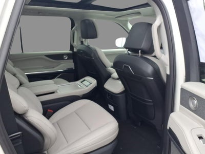 2026 Lincoln Navigator L Reserve