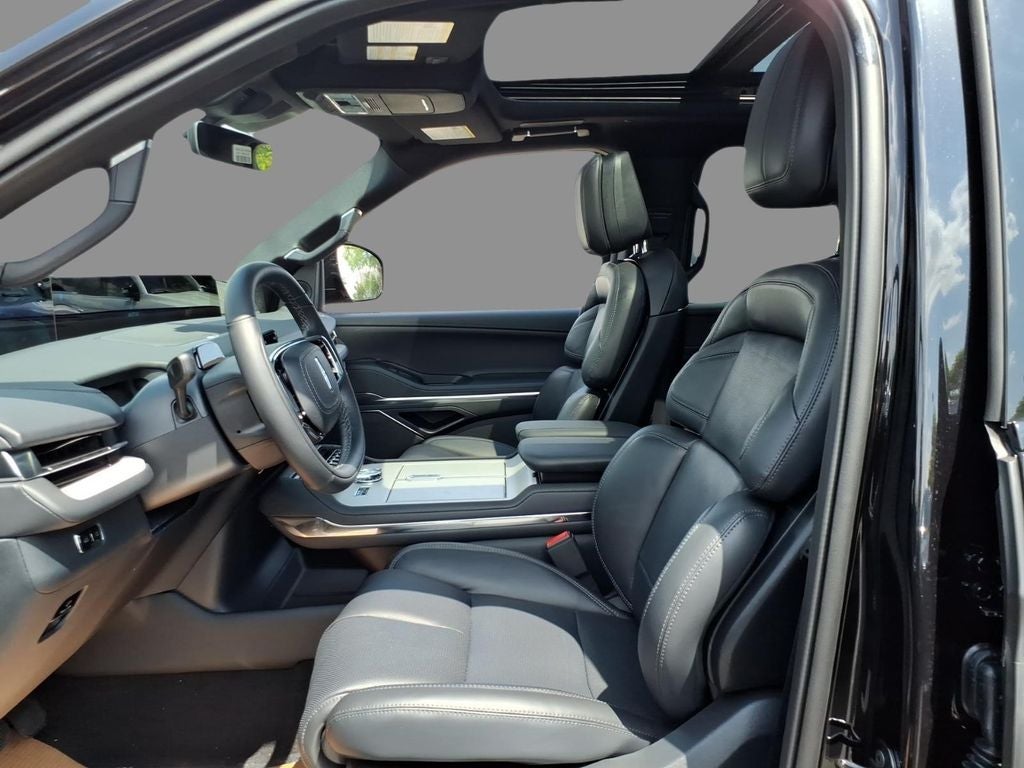 2027 Lincoln Navigator L Reserve