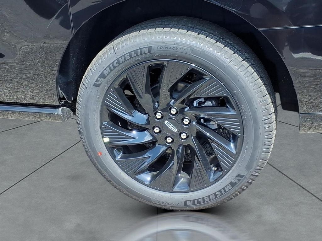 2027 Lincoln Navigator L Reserve