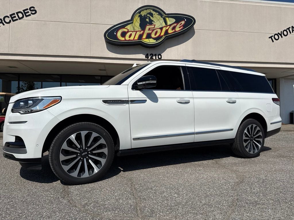 2022 Lincoln Navigator L Reserve