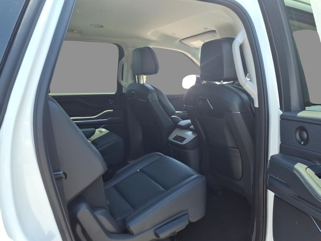 2026 Lincoln Navigator L Premiere