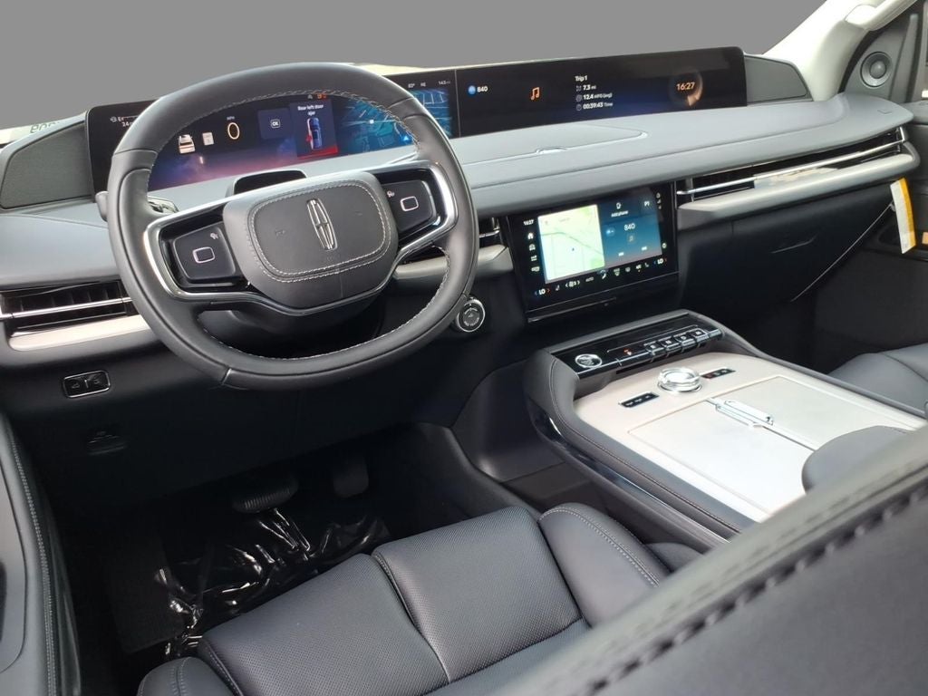 2027 Lincoln Navigator L Premiere