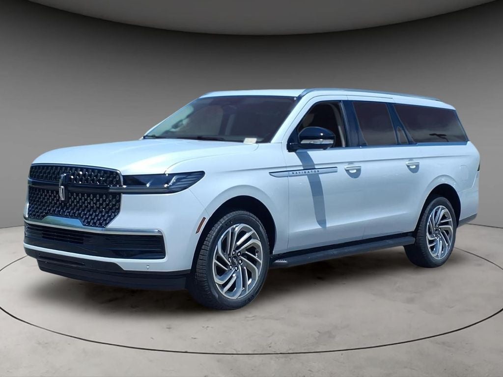 2026 Lincoln Navigator Premiere L 4WD's photo
