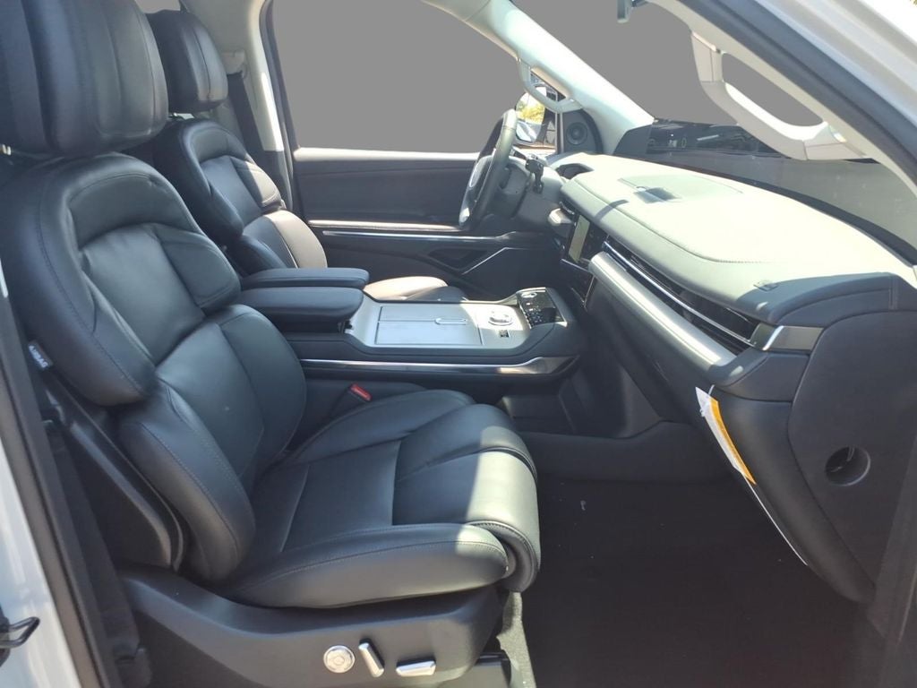 2026 Lincoln Navigator L Premiere