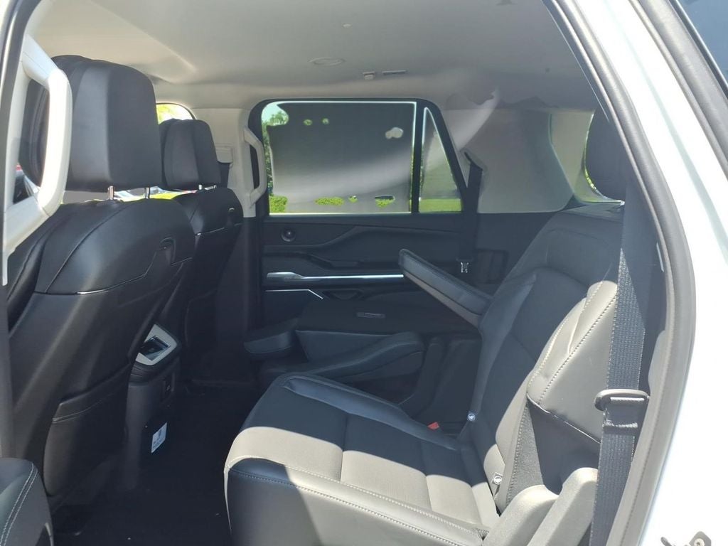 2026 Lincoln Navigator L Premiere