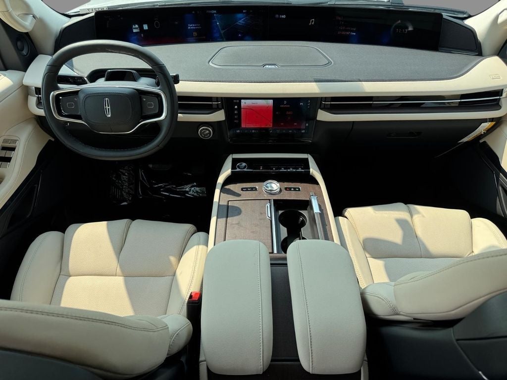 2027 Lincoln Navigator L Premiere