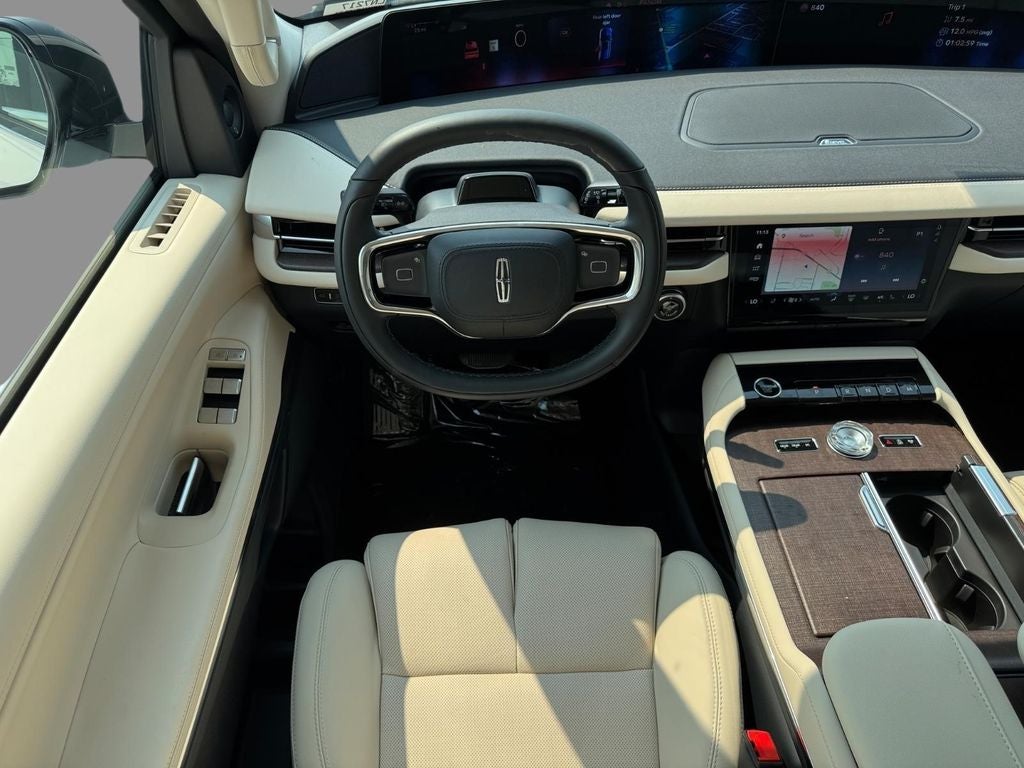 2027 Lincoln Navigator L Premiere