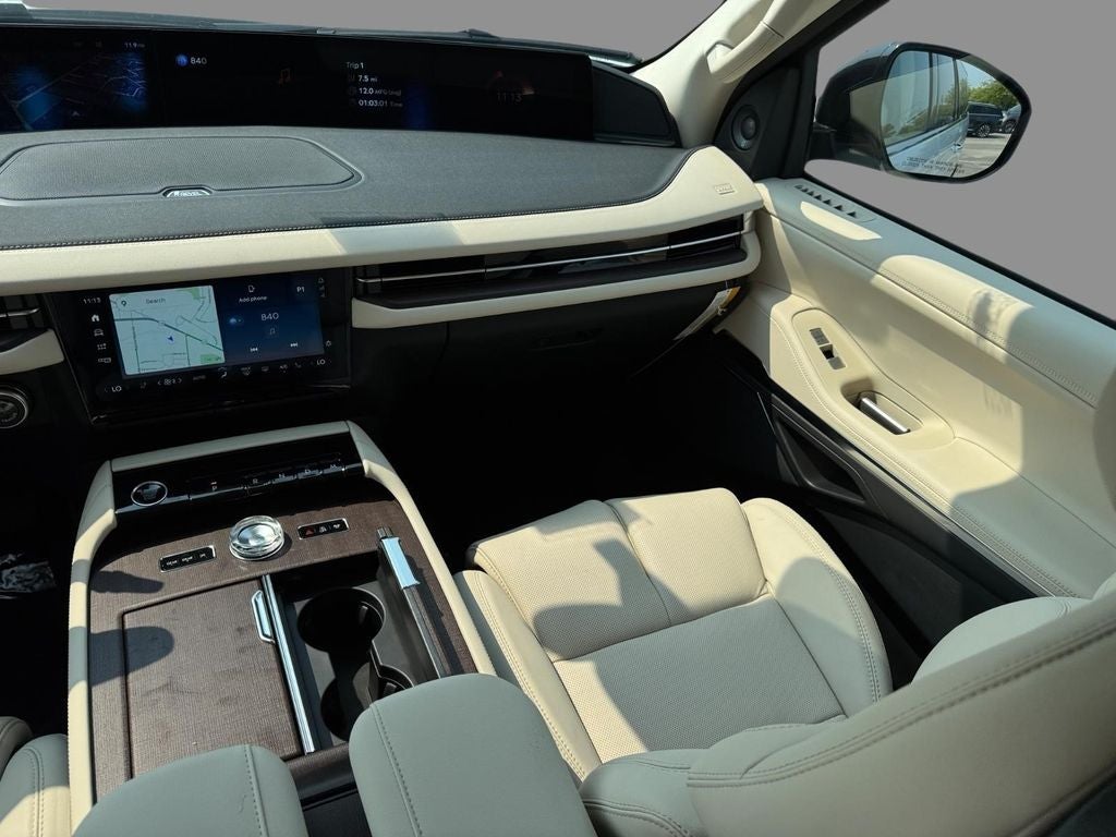 2027 Lincoln Navigator L Premiere
