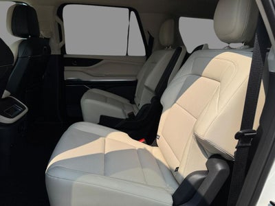 2027 Lincoln Navigator L Premiere