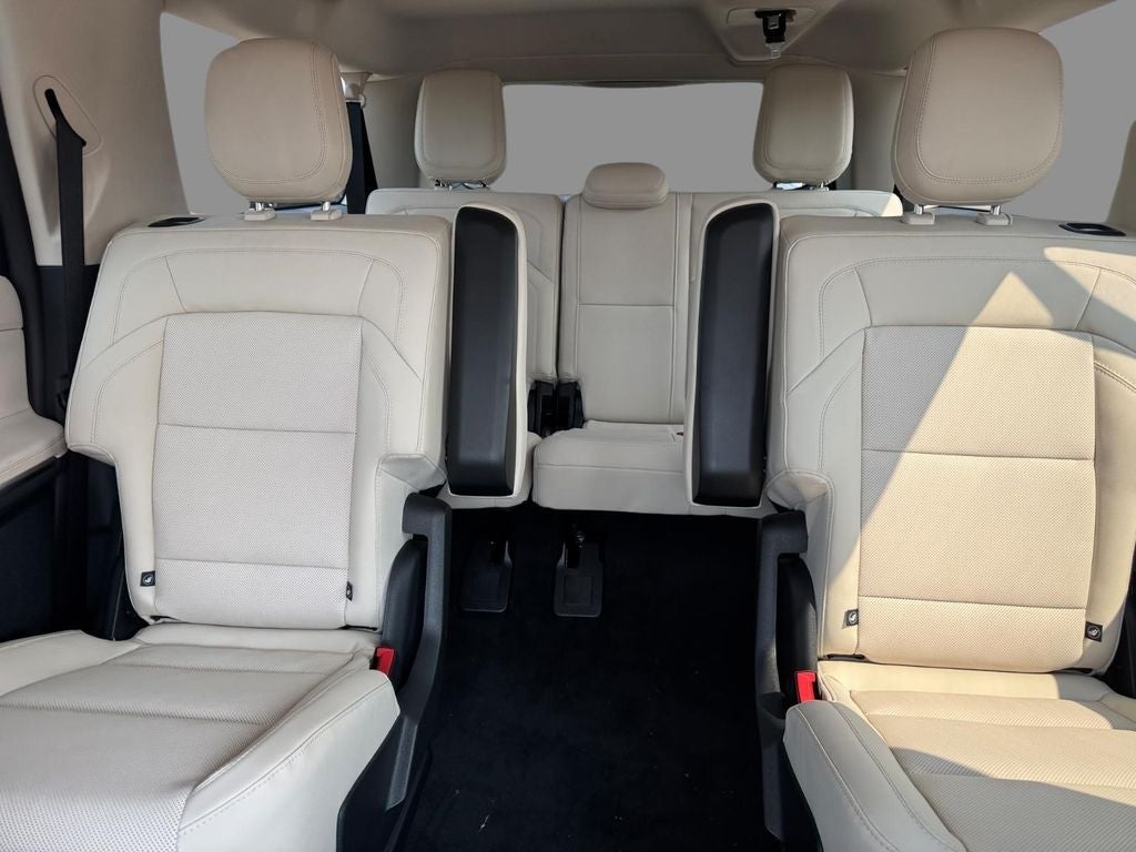 2027 Lincoln Navigator L Premiere