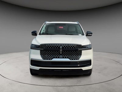 2027 Lincoln Navigator L Premiere