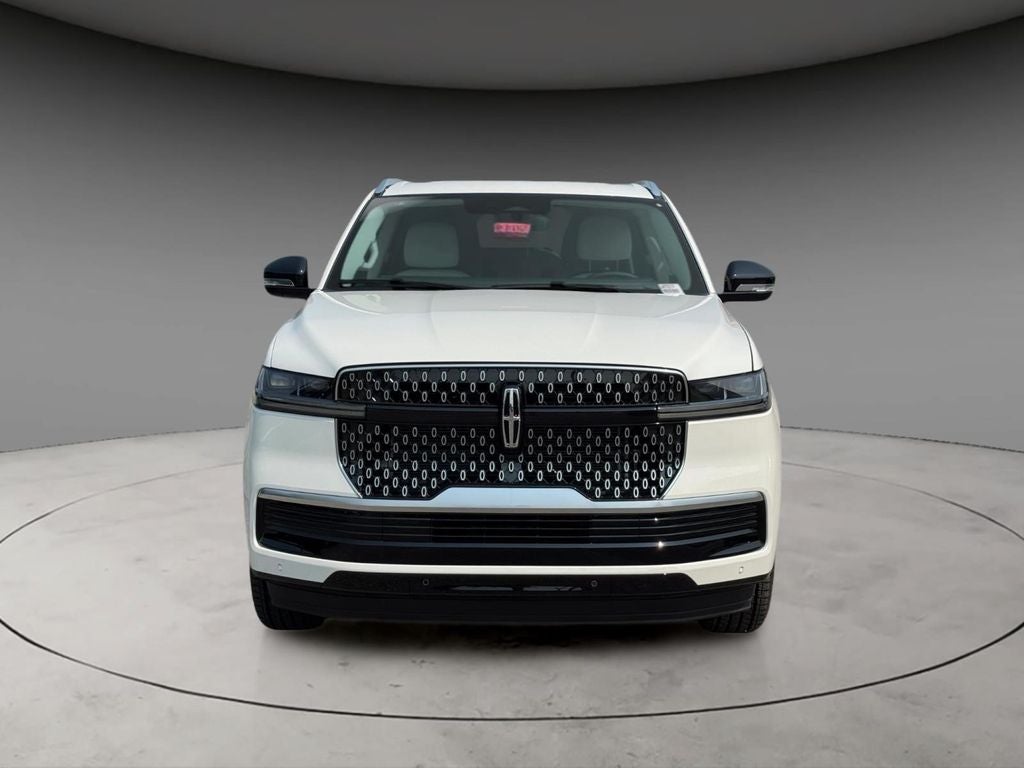 2027 Lincoln Navigator L Premiere