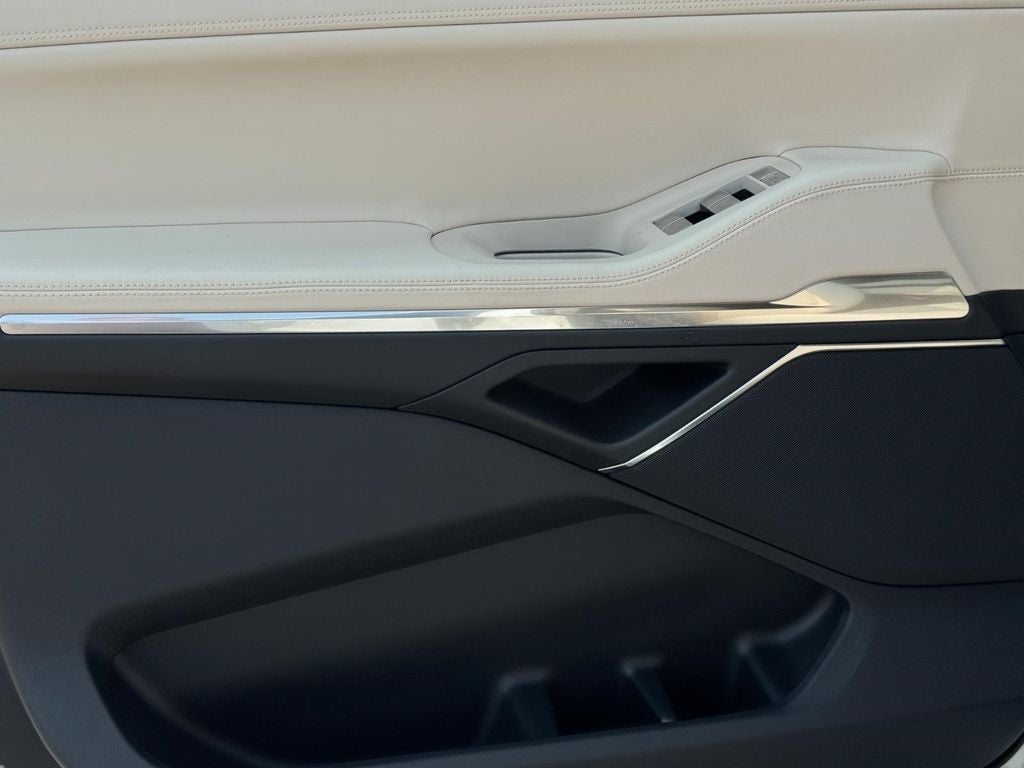 2027 Lincoln Navigator L Premiere