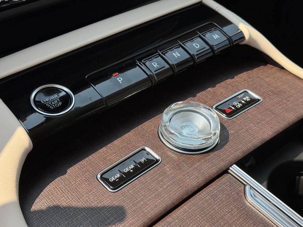 2027 Lincoln Navigator L Premiere