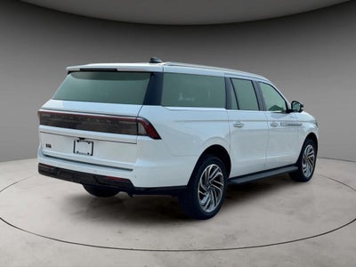 2027 Lincoln Navigator L Premiere