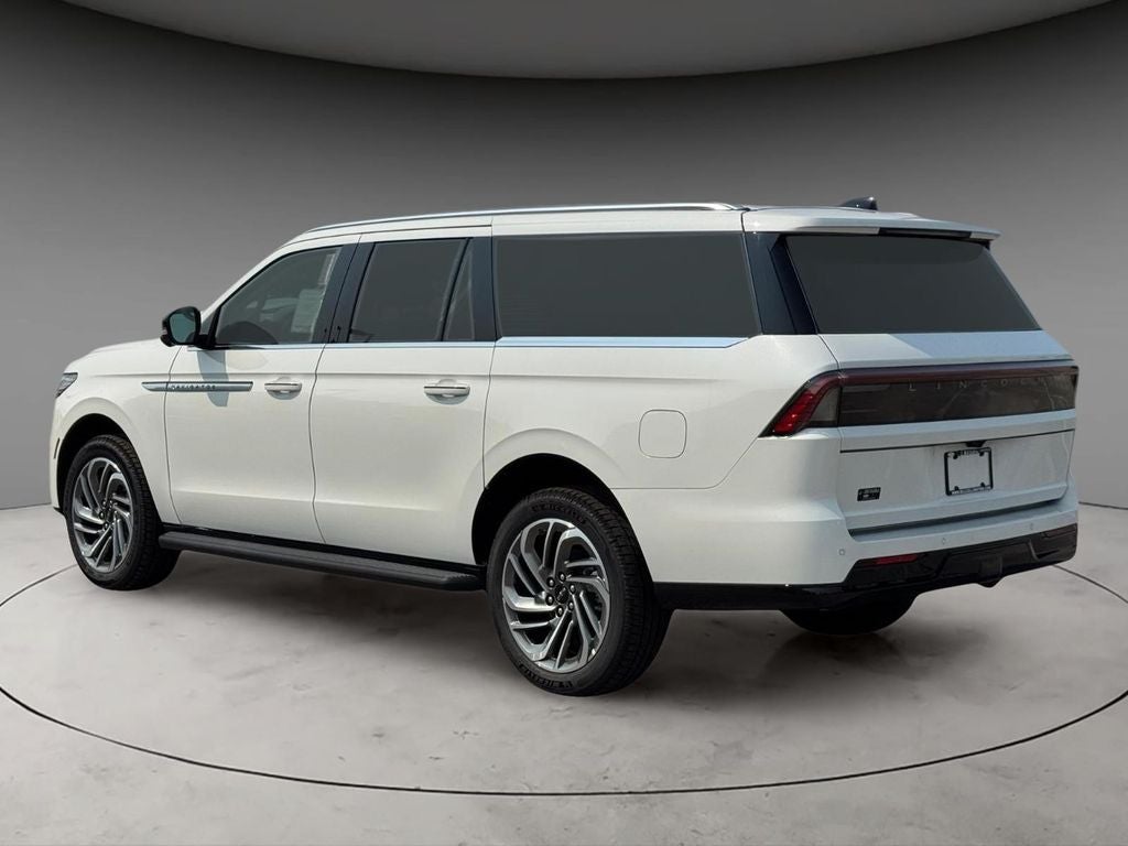 2027 Lincoln Navigator L Premiere