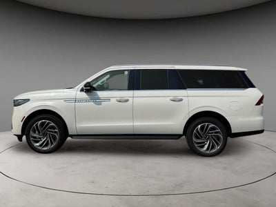 2027 Lincoln Navigator L Premiere