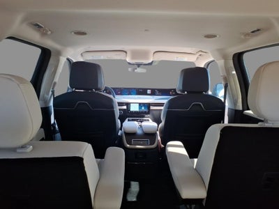 2027 Lincoln Navigator L Premiere