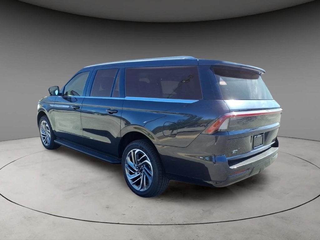2027 Lincoln Navigator L Premiere