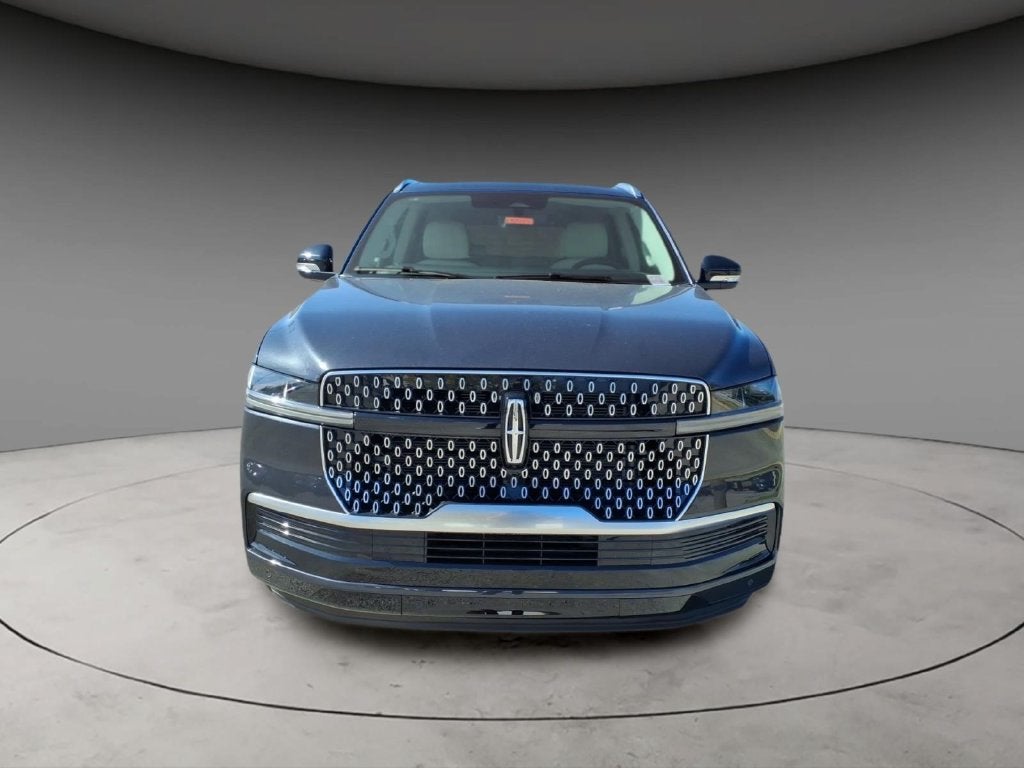 2027 Lincoln Navigator L Premiere