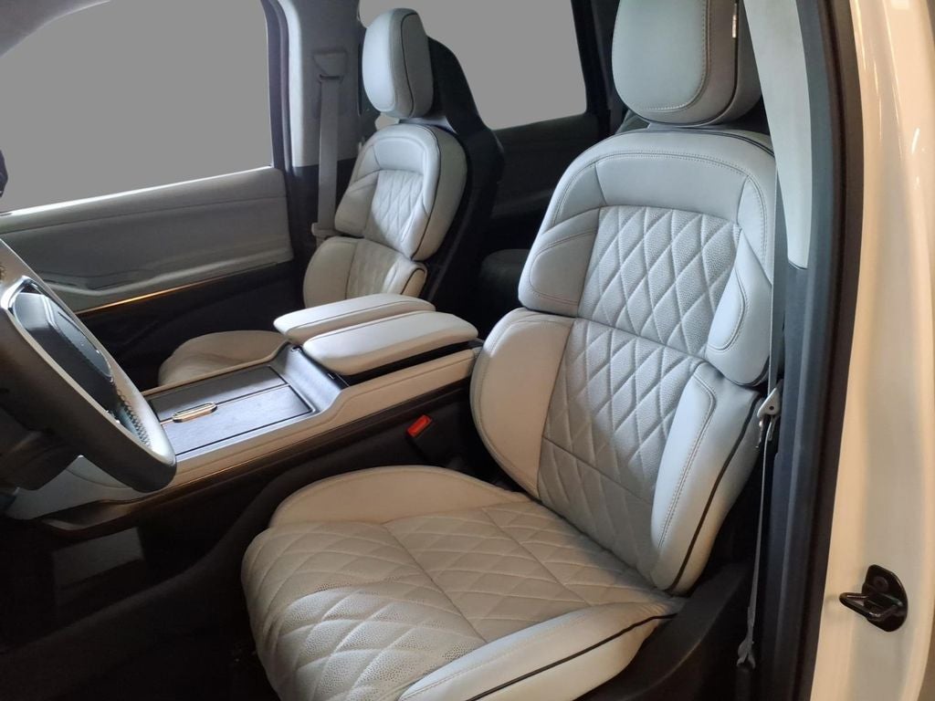 2026 Lincoln Navigator L Black Label