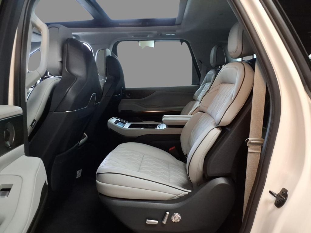 2026 Lincoln Navigator L Black Label