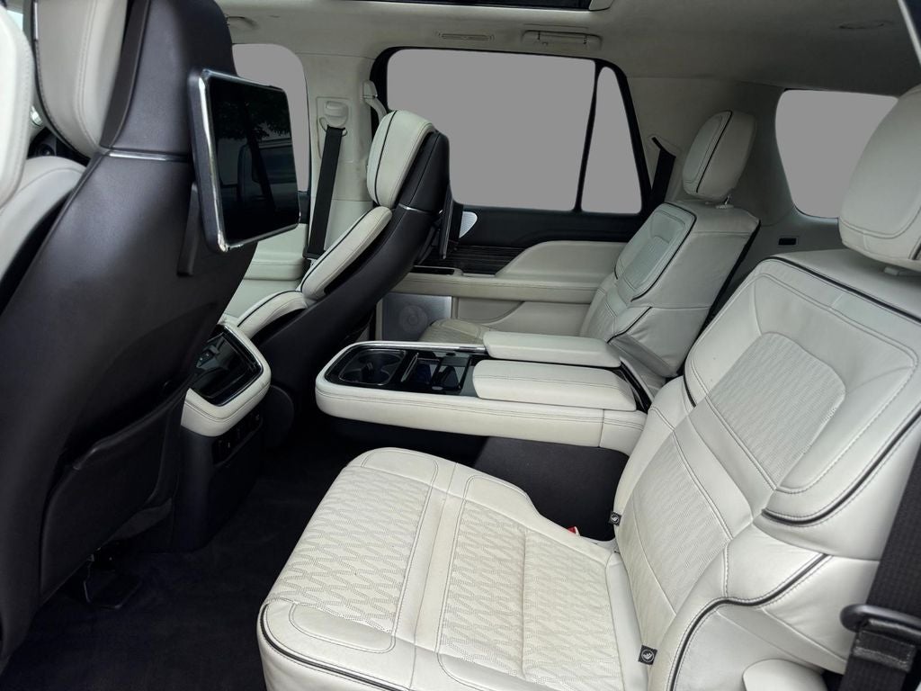 2023 Lincoln Navigator L Black Label