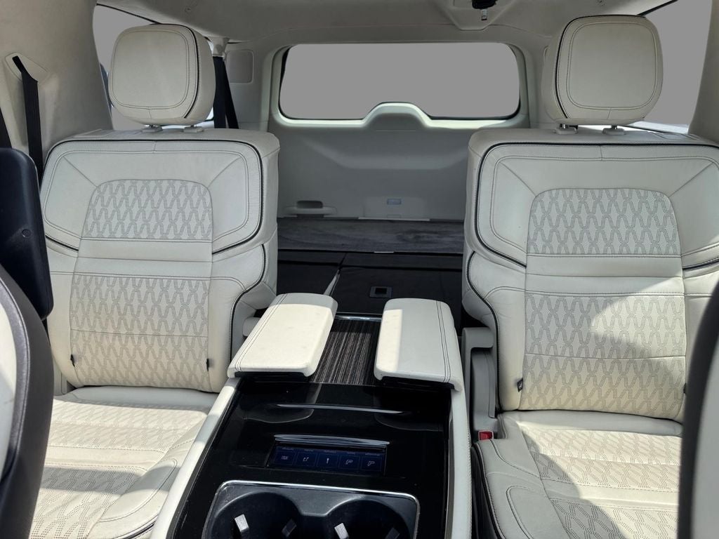 2023 Lincoln Navigator L Black Label