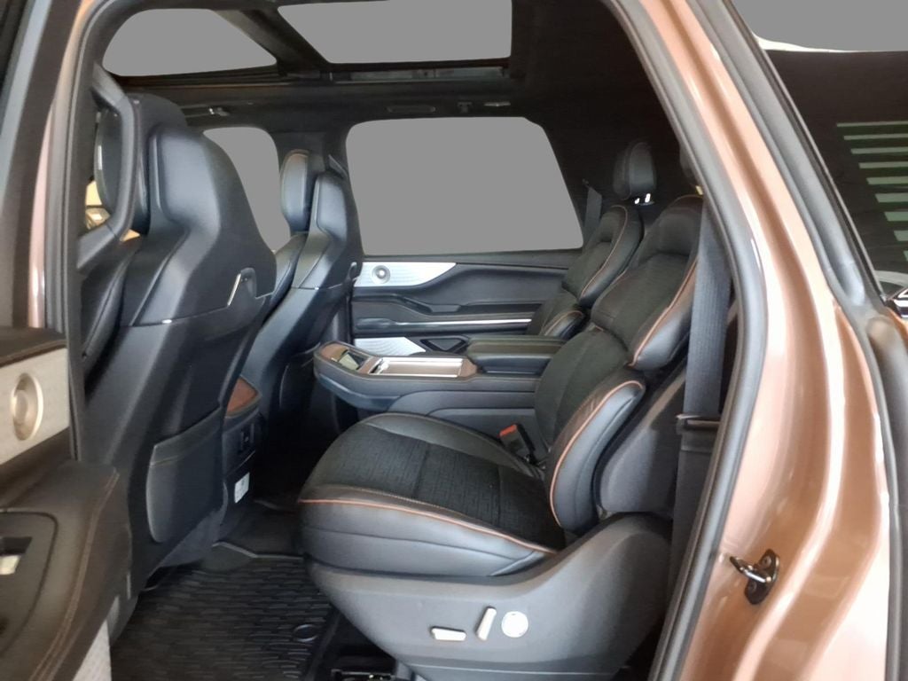 2026 Lincoln Navigator L Black Label