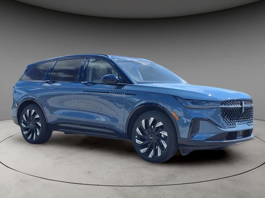 2025 Lincoln Nautilus Reserve