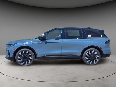 2025 Lincoln Nautilus Reserve