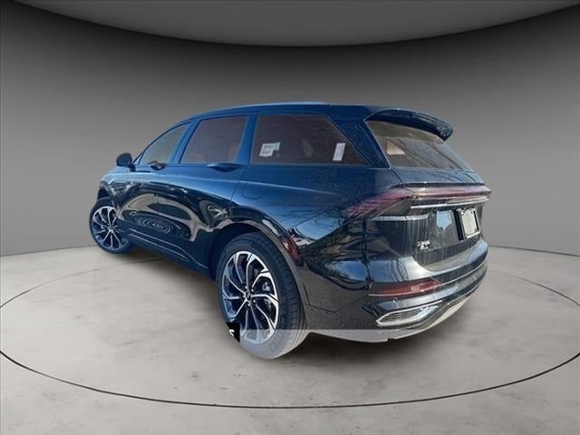 2025 Lincoln Nautilus Reserve