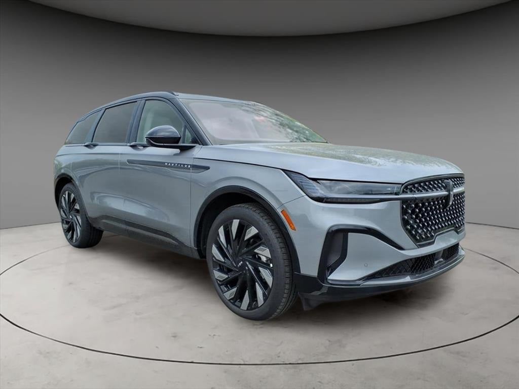 2025 Lincoln Nautilus Reserve