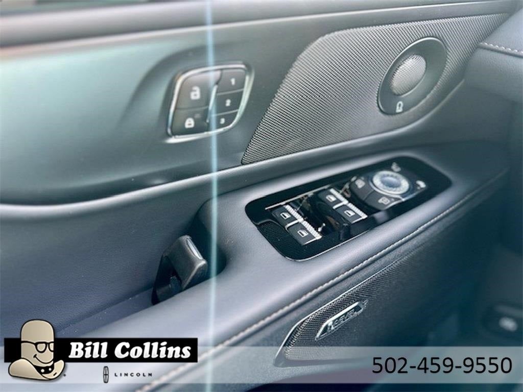 2025 Lincoln Nautilus Reserve