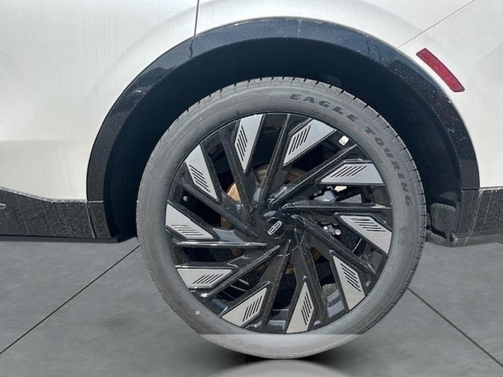 2025 Lincoln Nautilus Reserve