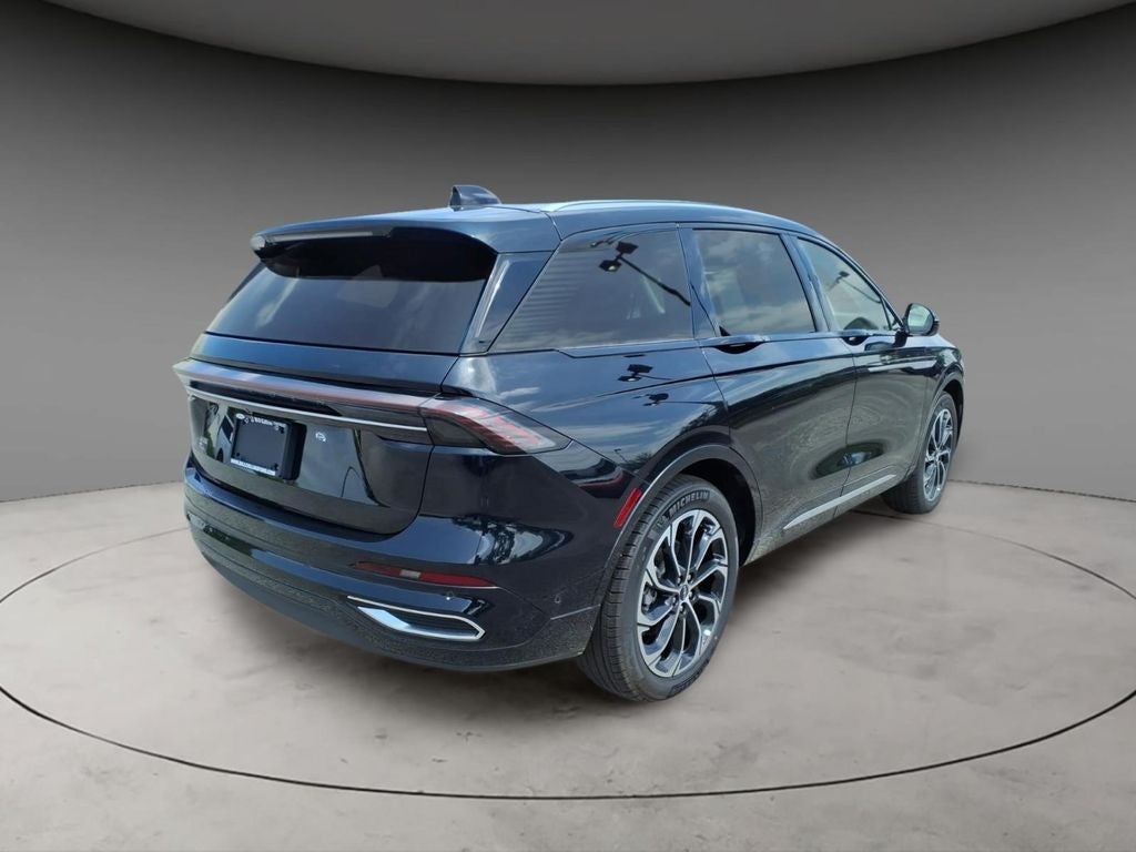 2024 Lincoln Nautilus Reserve