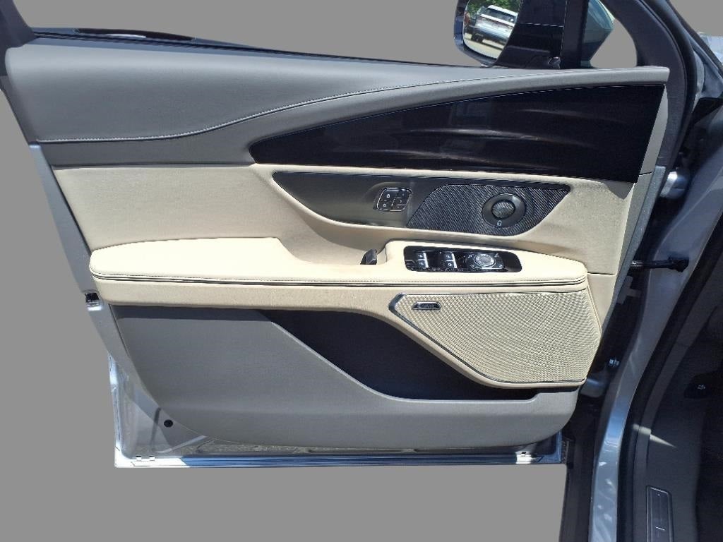 2025 Lincoln Nautilus Reserve