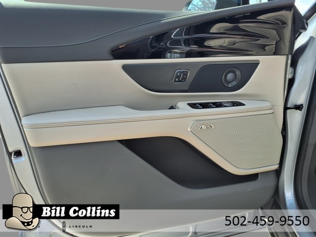 2025 Lincoln Nautilus Reserve