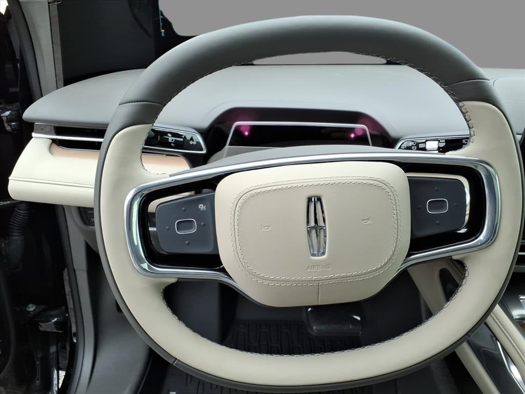 2025 Lincoln Nautilus Reserve