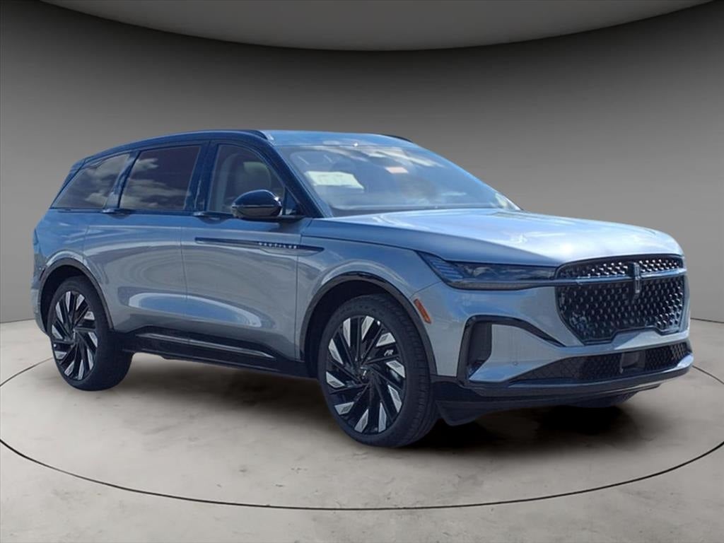 2025 Lincoln Nautilus Reserve