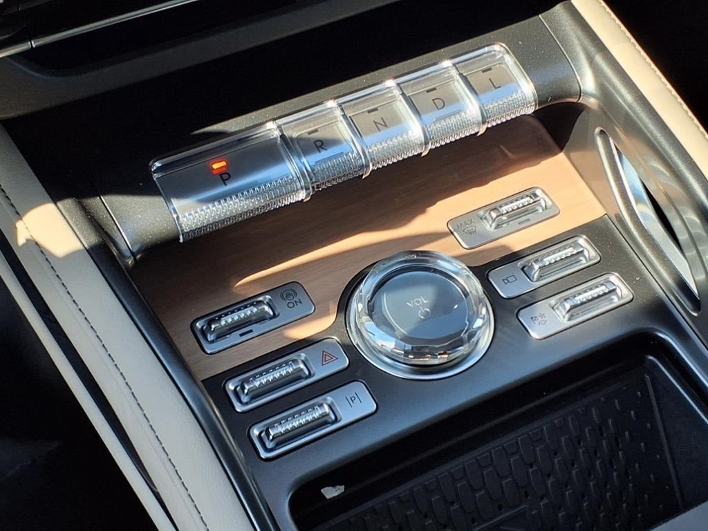 2025 Lincoln Nautilus Reserve