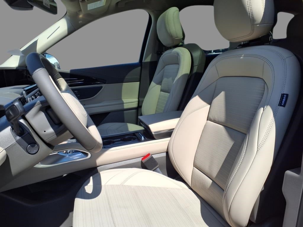 2025 Lincoln Nautilus Reserve