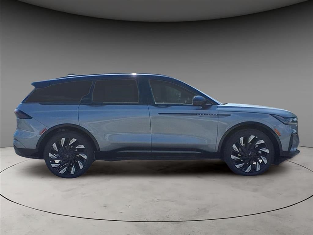 2025 Lincoln Nautilus Reserve