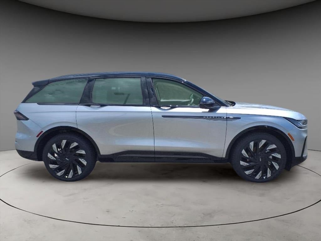 2025 Lincoln Nautilus Reserve