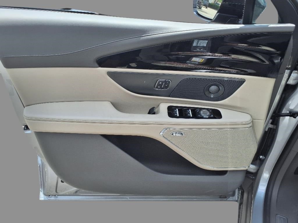 2025 Lincoln Nautilus Reserve